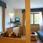 Hotel apartamentowy Panorama Falcade
