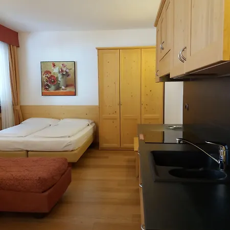 Panorama Aparthotel 3*